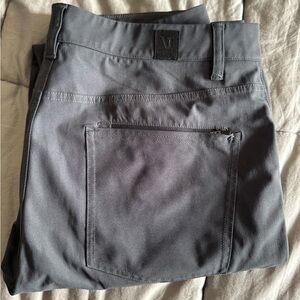 Vuori Meta Pants in Grey Size 32. Slim fit. In excellent condition!